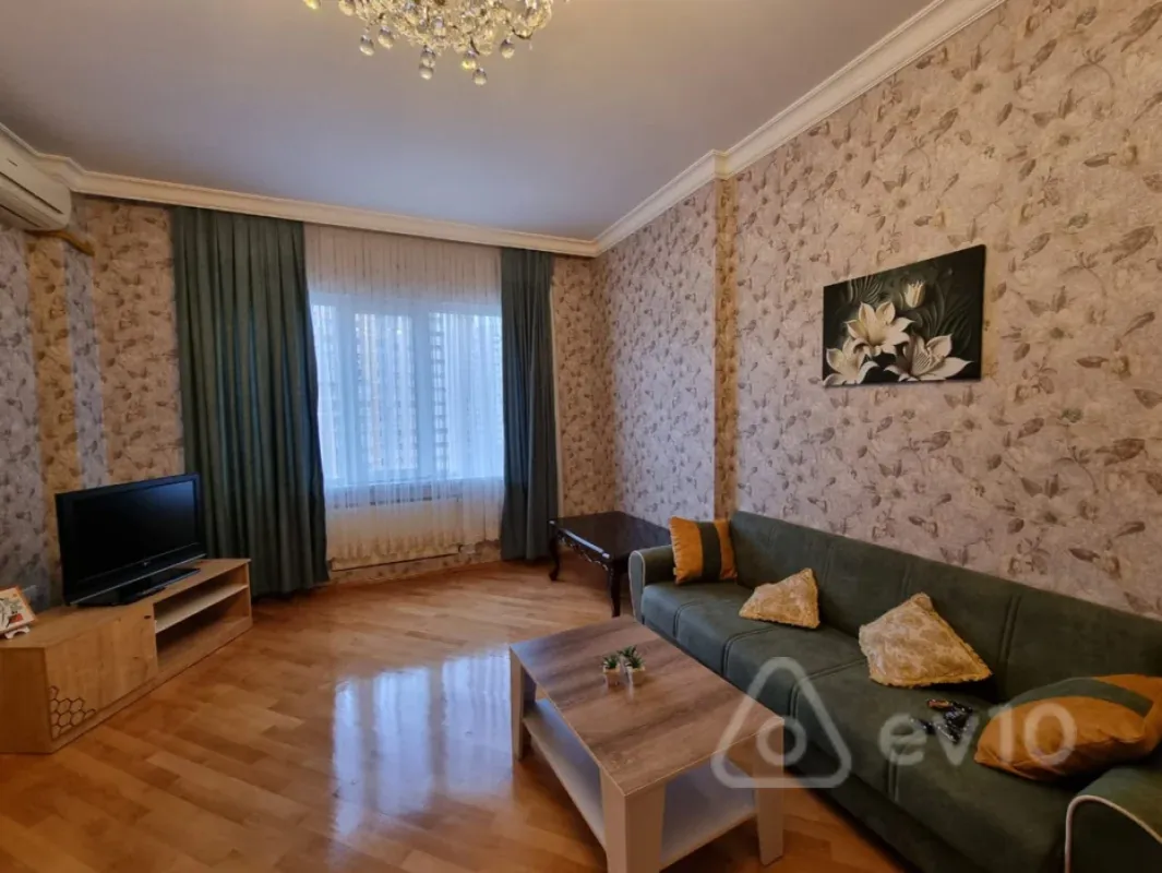 Kirayə verilir 2 otaqlı yeni tikili 100 m²