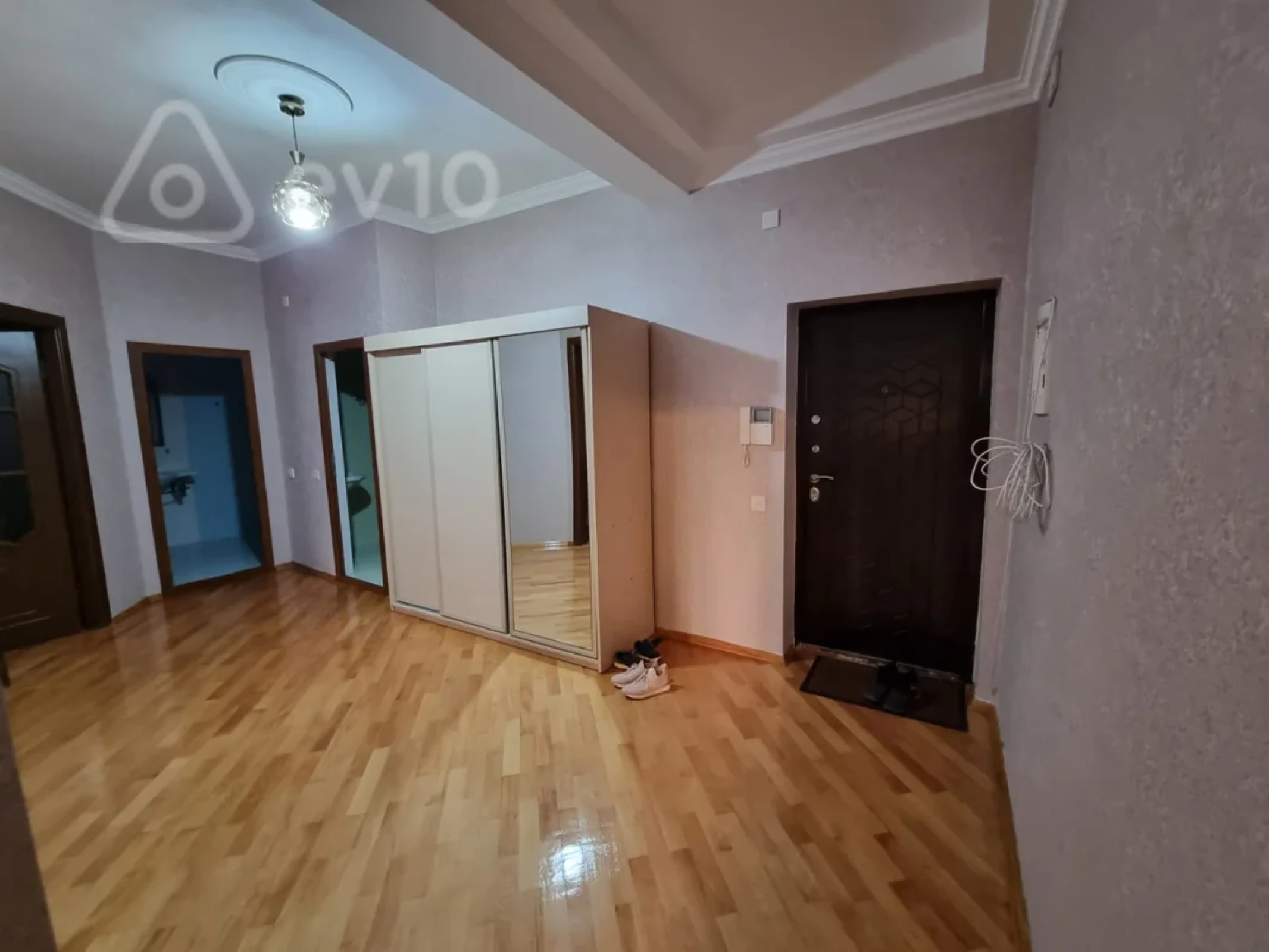 Kirayə verilir 2 otaqlı yeni tikili 100 m²