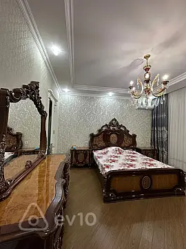 Kirayə verilir 3 otaqlı yeni tikili 152 m²