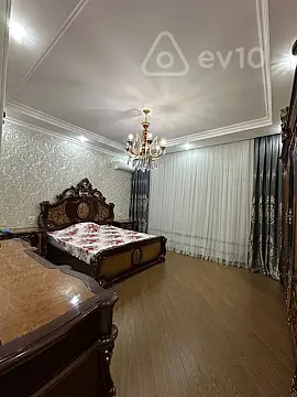 Kirayə verilir 3 otaqlı yeni tikili 152 m²