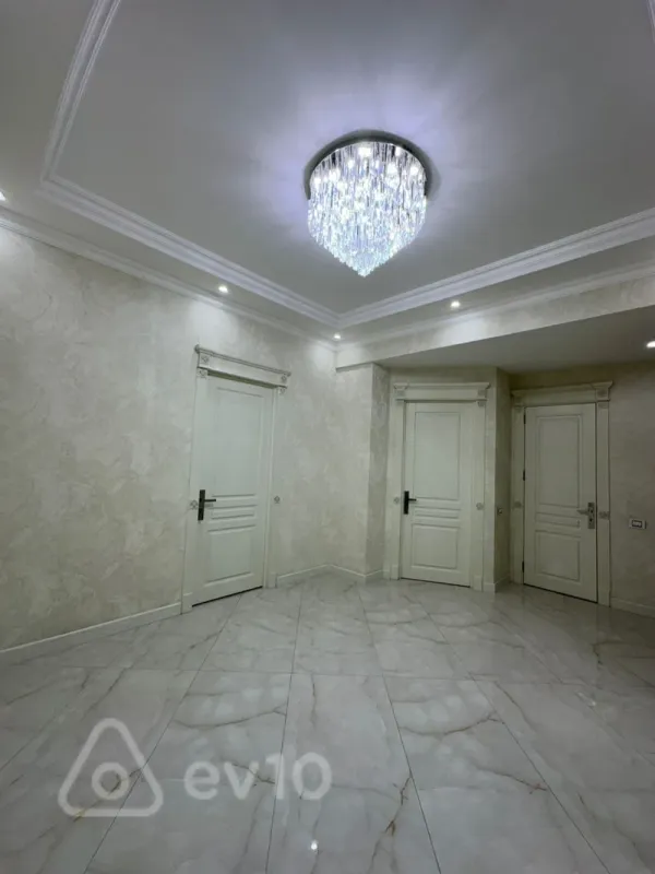 Kirayə verilir 3 otaqlı yeni tikili 152 m²