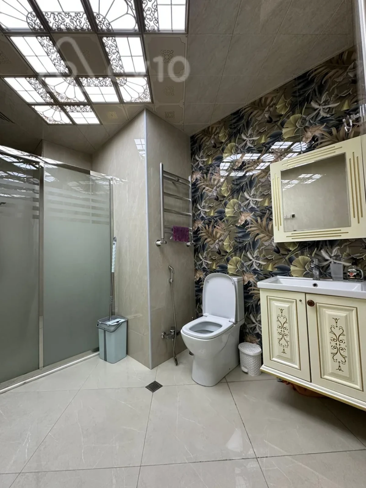 Kirayə verilir 3 otaqlı yeni tikili 152 m²