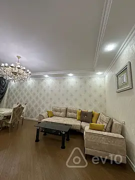 Kirayə verilir 3 otaqlı yeni tikili 152 m²