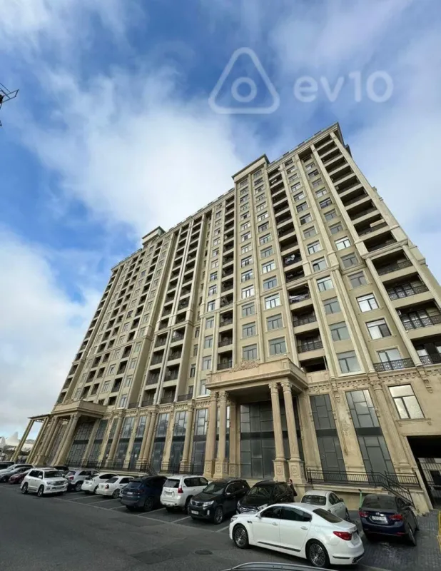 Satılır 4 otaqlı yeni tikili 179 m²