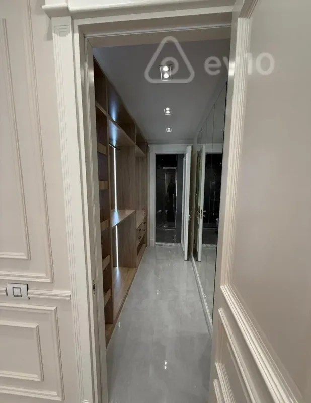 Satılır 4 otaqlı yeni tikili 179 m²