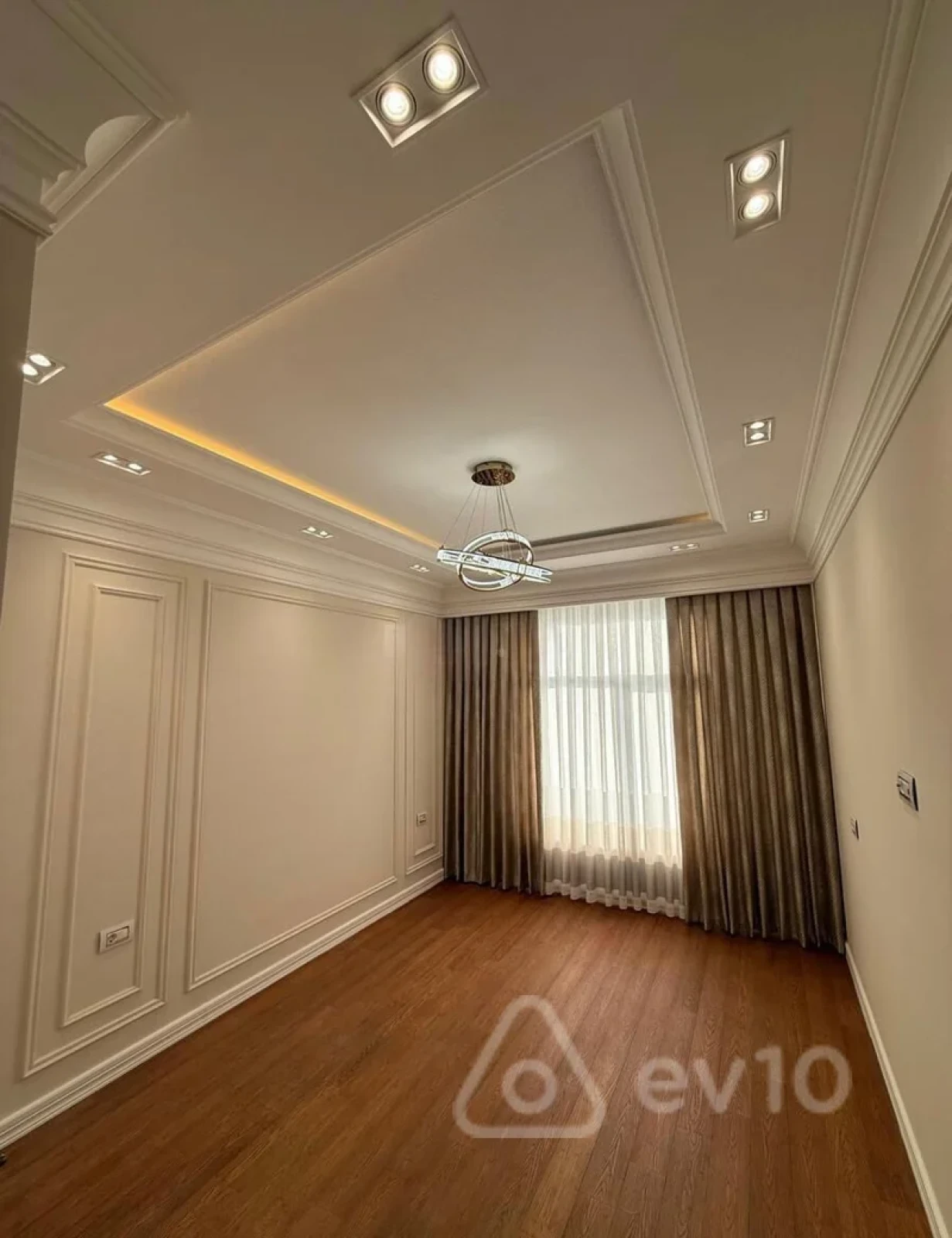 Satılır 4 otaqlı yeni tikili 179 m²