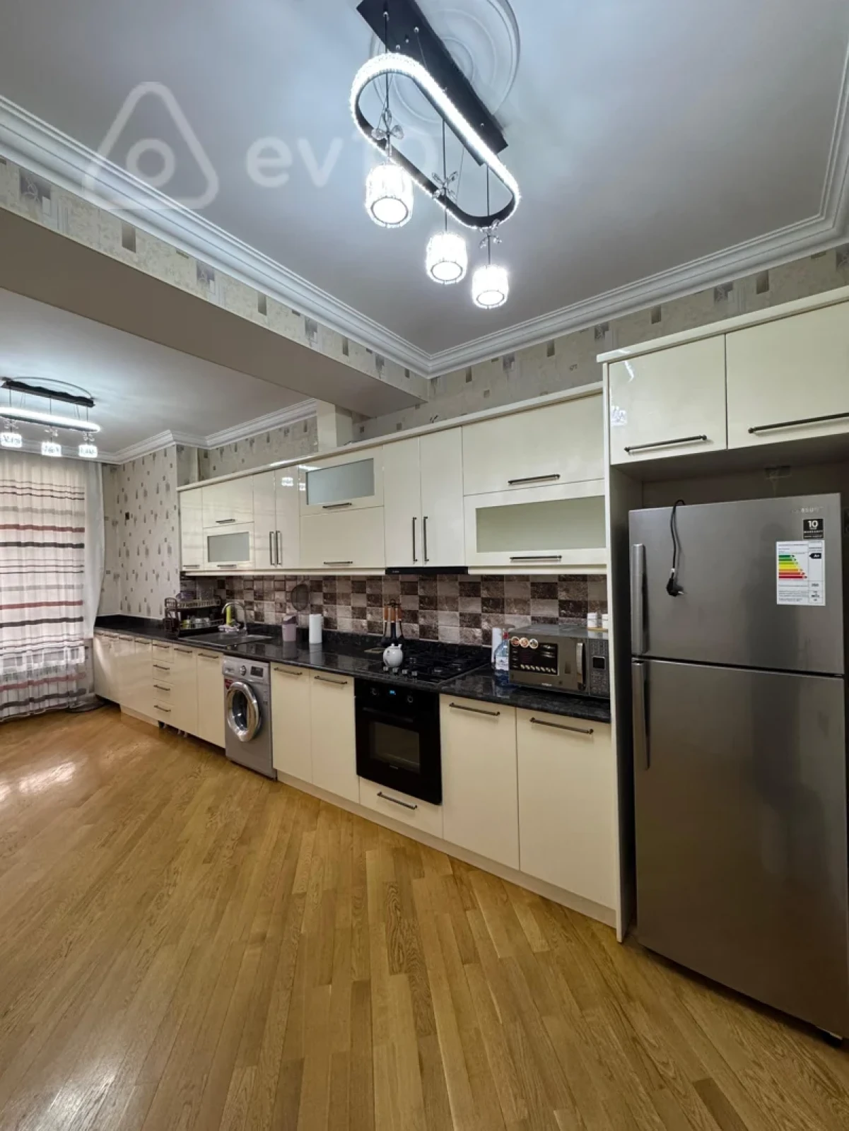 Kirayə verilir 2 otaqlı yeni tikili 100 m²