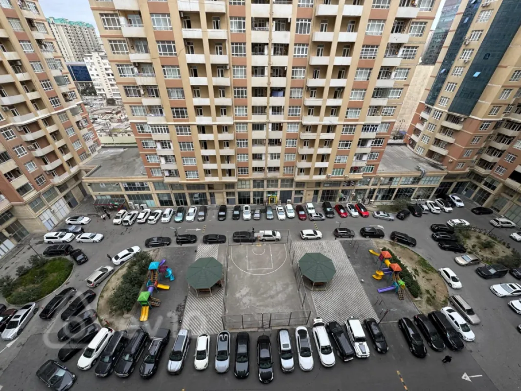 Kirayə verilir 2 otaqlı yeni tikili 100 m²