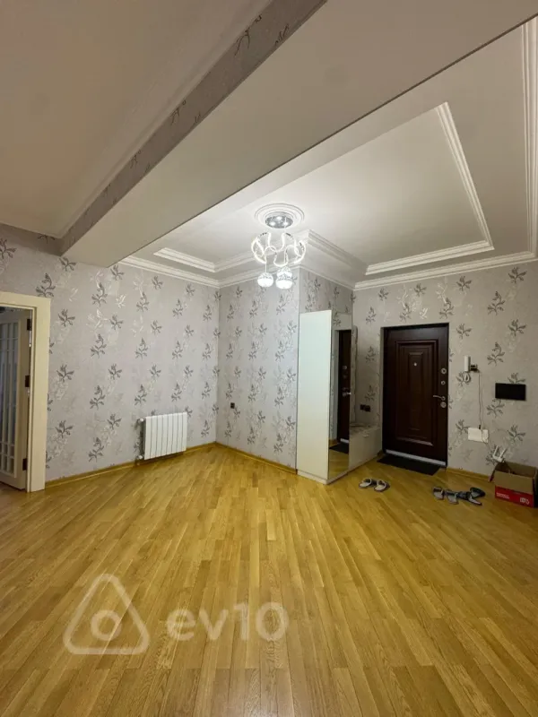 Kirayə verilir 2 otaqlı yeni tikili 100 m²