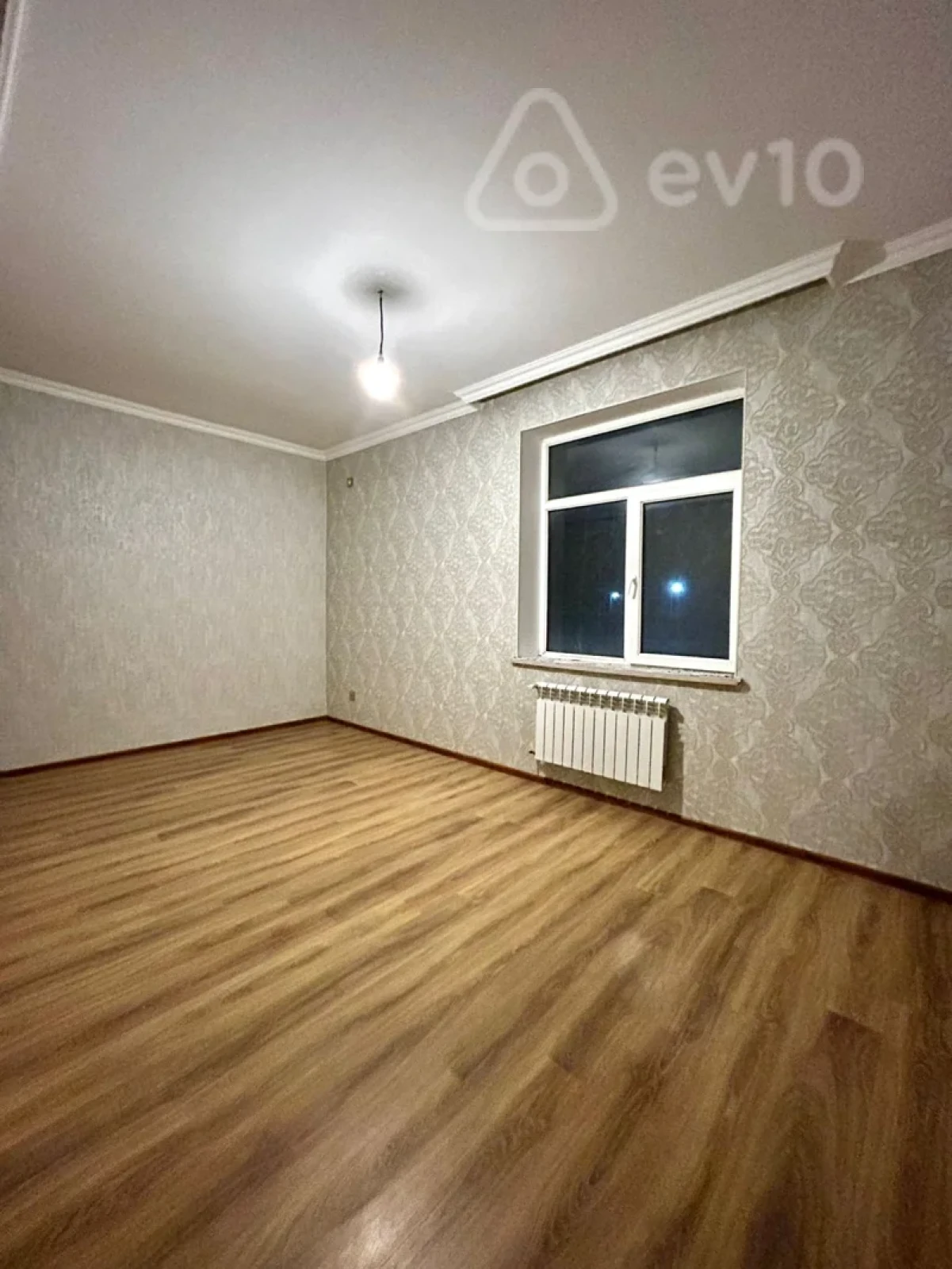 Satılır 2 otaqlı yeni tikili 60 m²