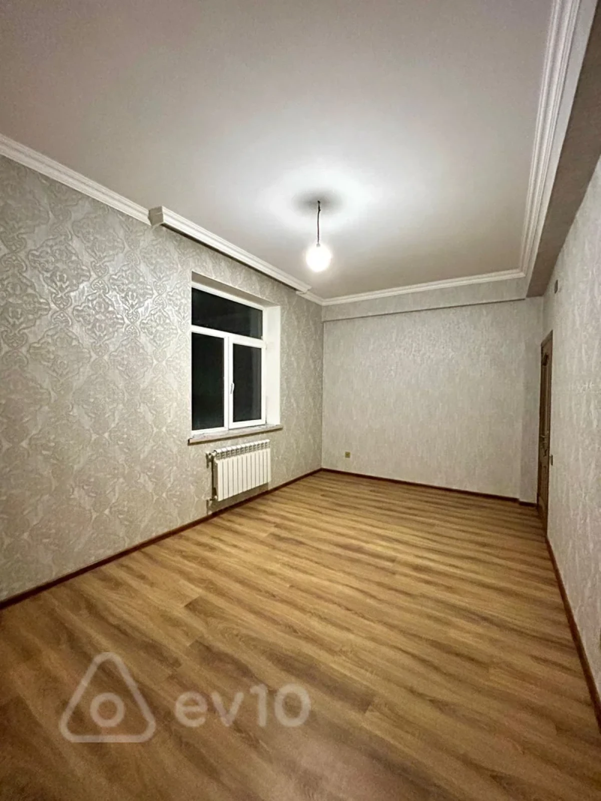 Satılır 2 otaqlı yeni tikili 60 m²