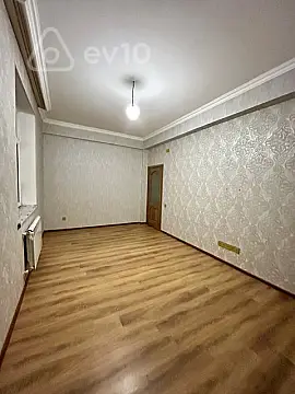 Satılır 2 otaqlı yeni tikili 60 m²