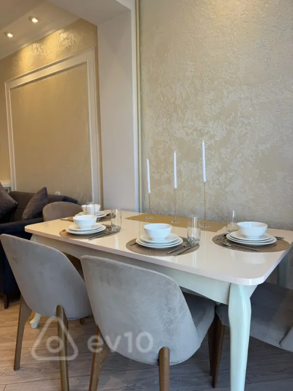 Kirayə verilir 2 otaqlı yeni tikili 60 m²