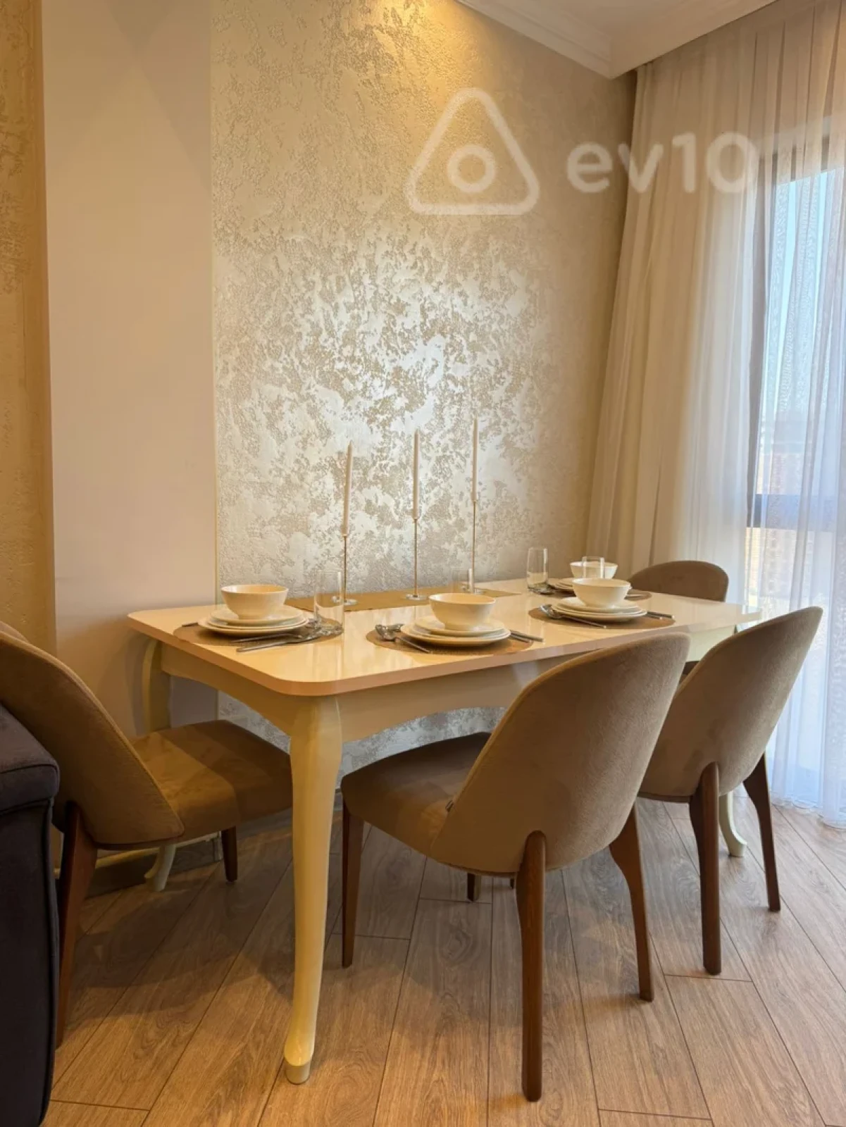 Kirayə verilir 2 otaqlı yeni tikili 60 m²