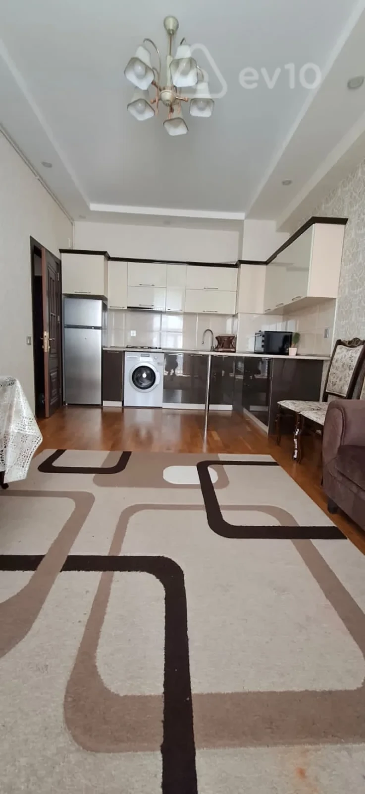 Kirayə verilir 2 otaqlı yeni tikili 50 m²