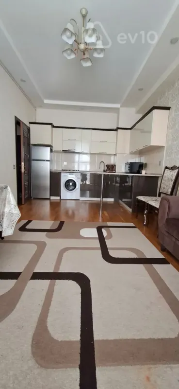 Kirayə verilir 2 otaqlı yeni tikili 50 m²