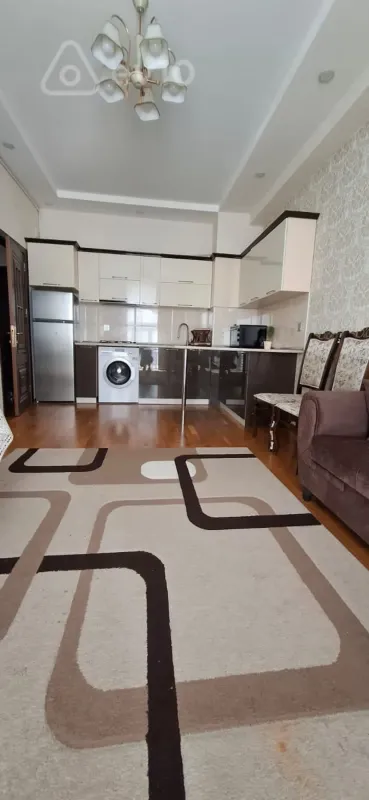Kirayə verilir 2 otaqlı yeni tikili 50 m²