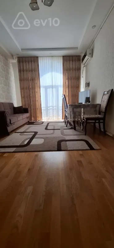 Kirayə verilir 2 otaqlı yeni tikili 50 m²