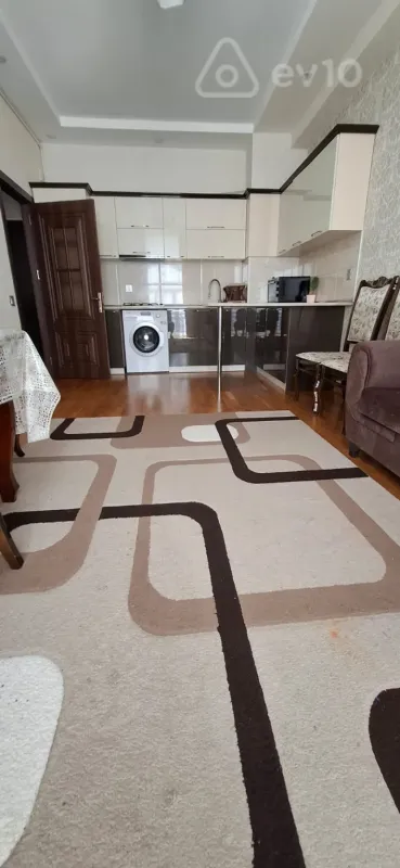 Kirayə verilir 2 otaqlı yeni tikili 50 m²