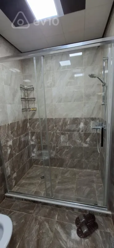 Kirayə verilir 2 otaqlı yeni tikili 50 m²