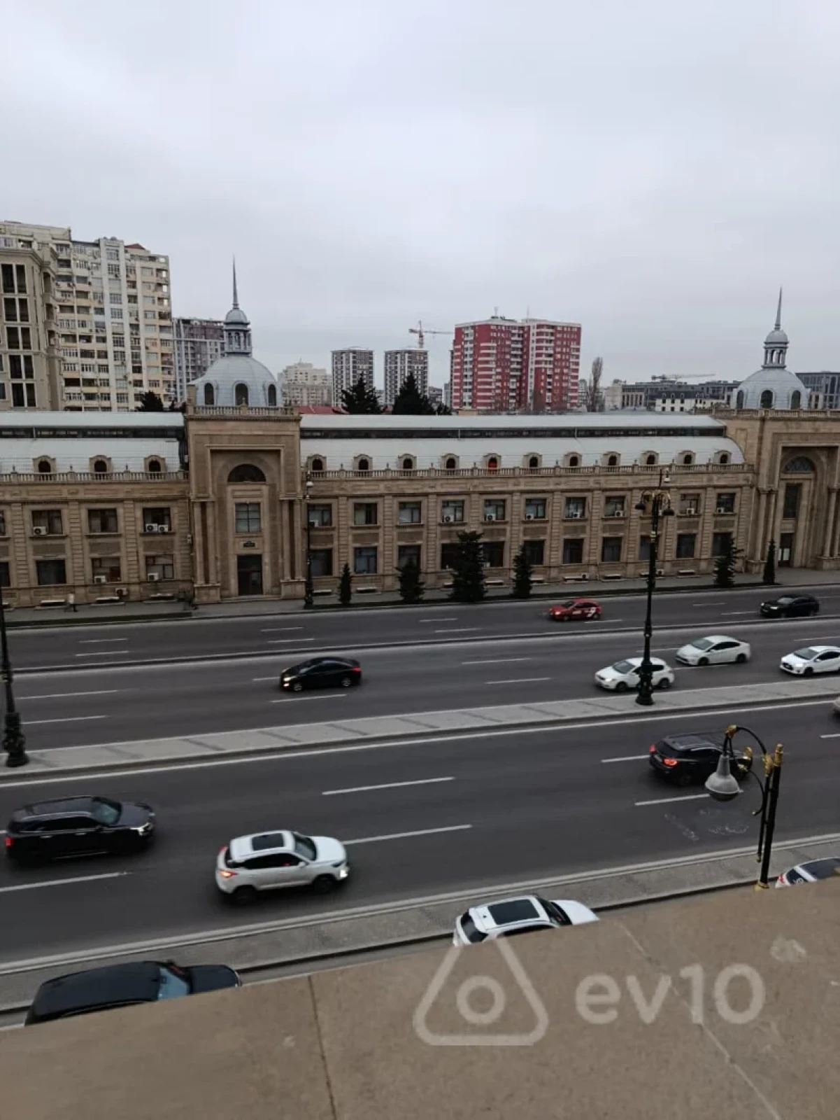 Kirayə verilir 3 otaqlı yeni tikili 110 m²