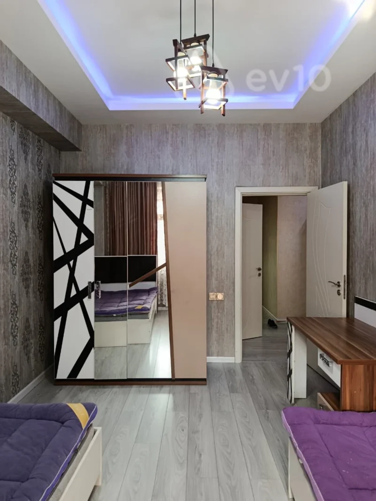 Kirayə verilir 3 otaqlı yeni tikili 110 m²