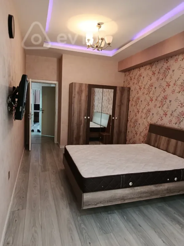 Kirayə verilir 3 otaqlı yeni tikili 110 m²