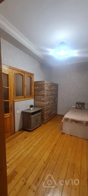 Kirayə verilir 3 otaqlı yeni tikili 90 m²