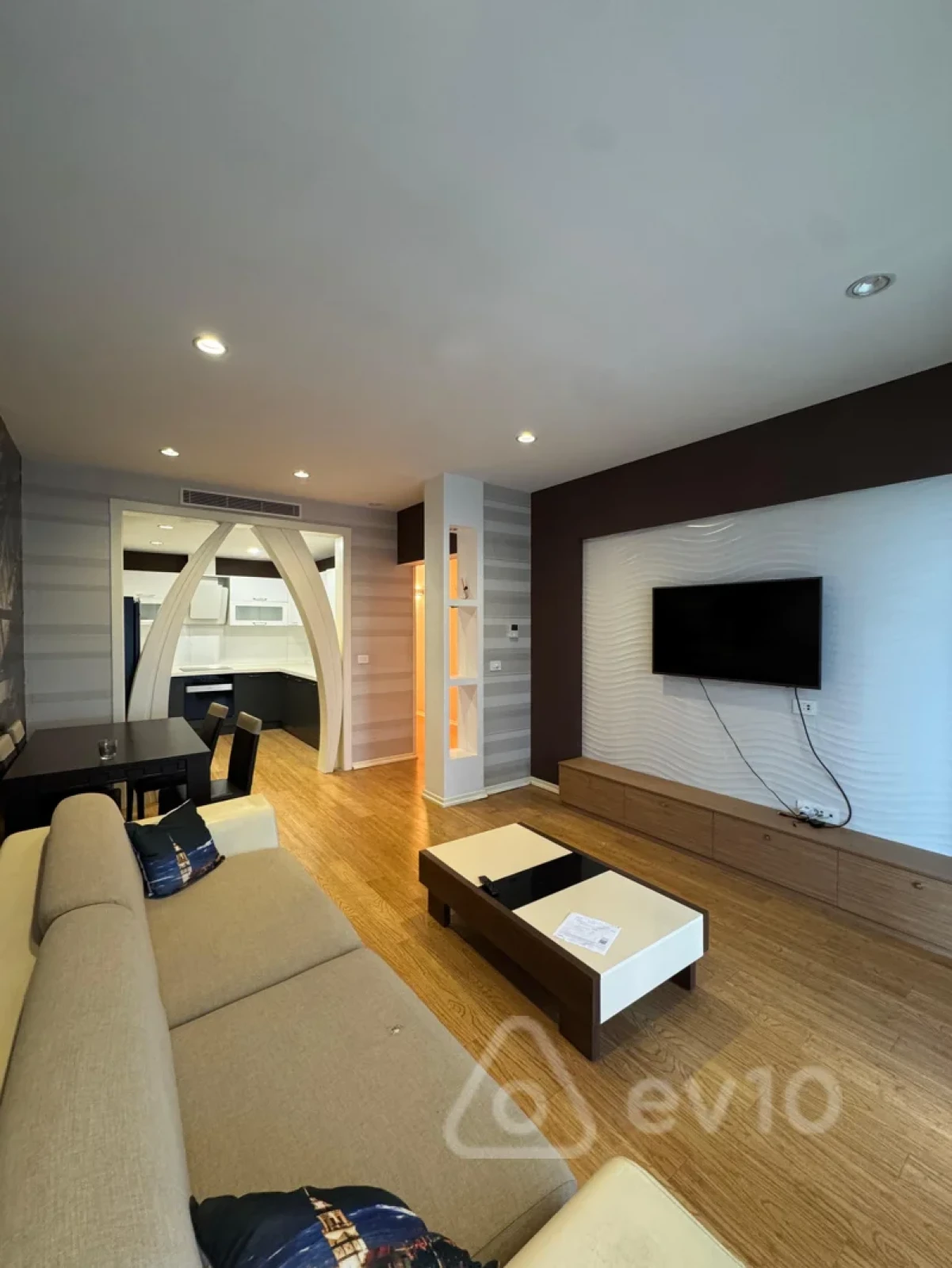 Satılır 2 otaqlı yeni tikili 90 m²