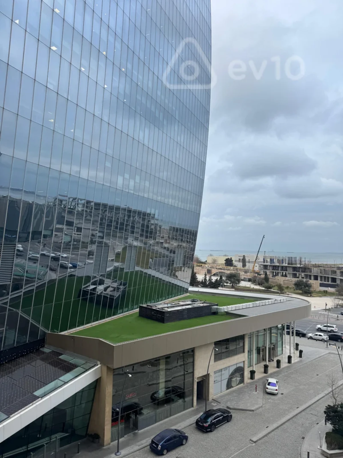 Satılır 2 otaqlı yeni tikili 90 m²