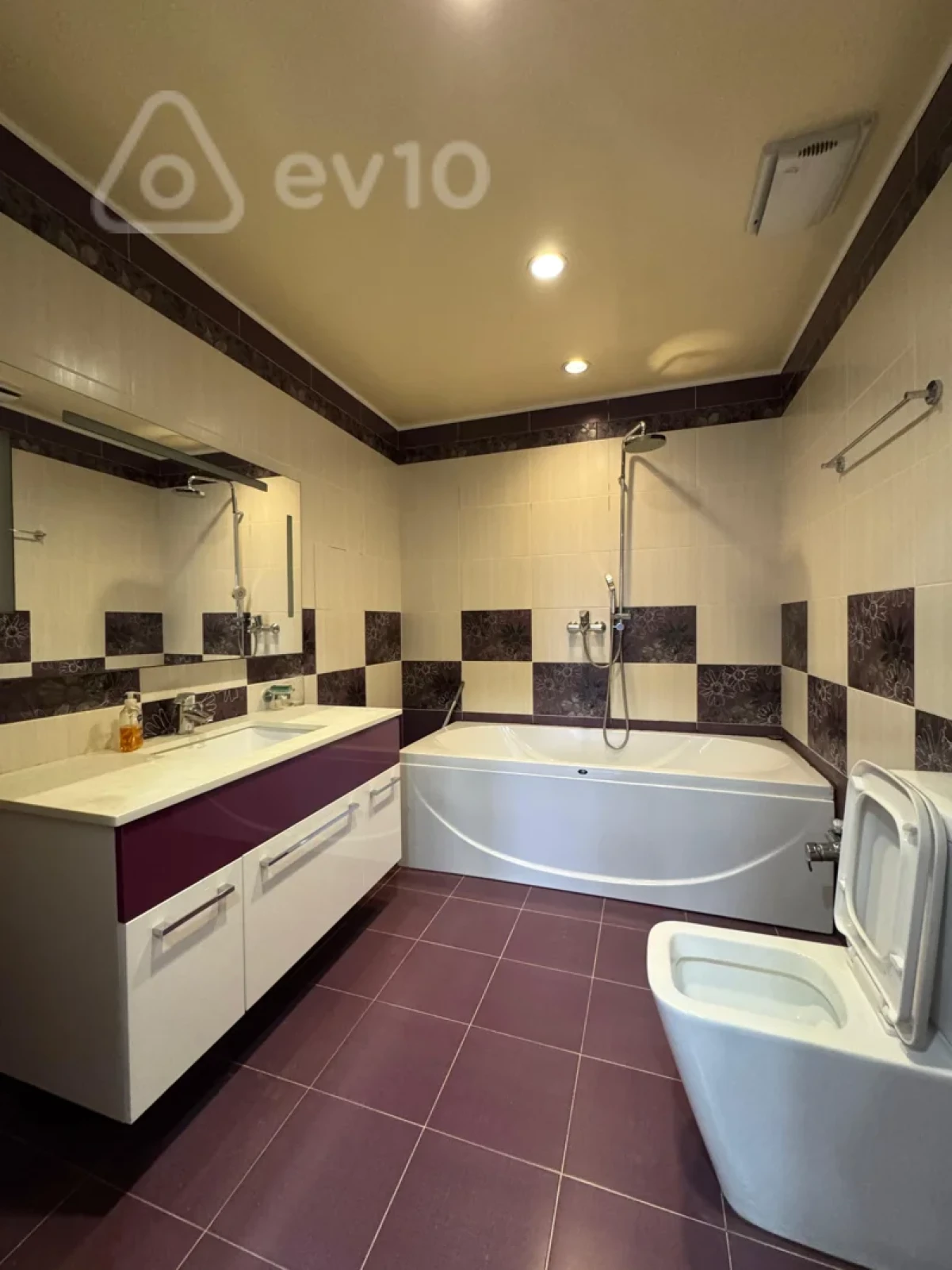 Satılır 2 otaqlı yeni tikili 90 m²