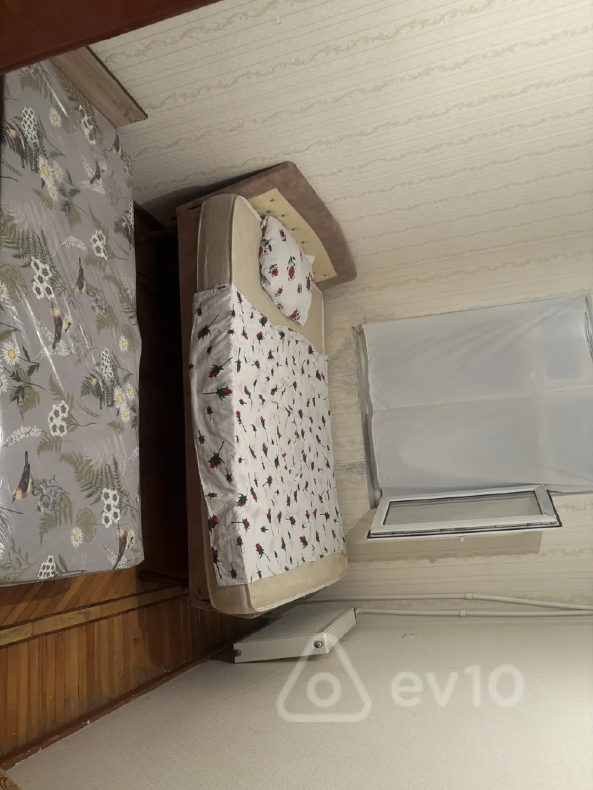 Kirayə verilir 2 otaqlı köhnə tikili 43 m²