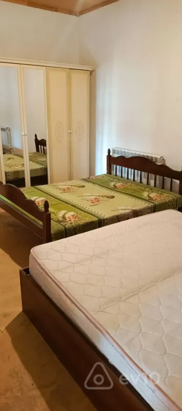 Kirayə verilir 2 otaqlı həyət evi 80 m²