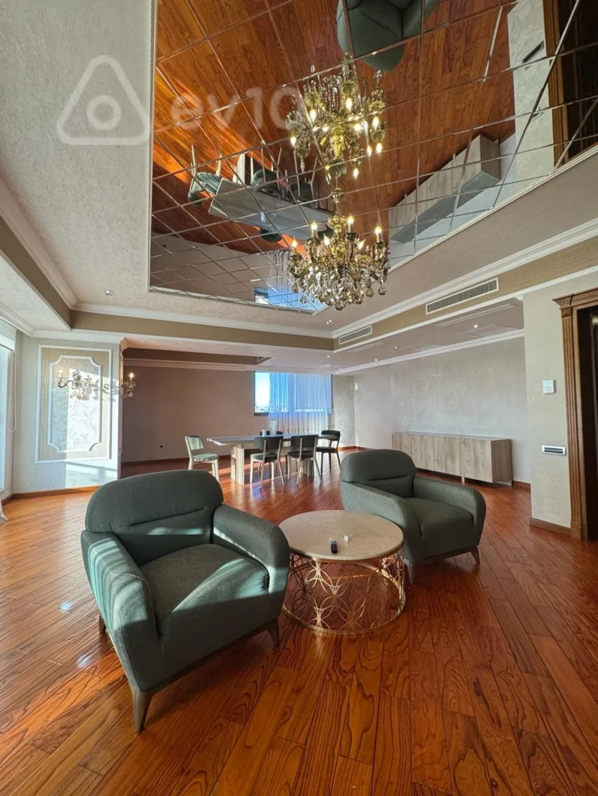 Kirayə verilir 5 otaqlı yeni tikili 320 m²