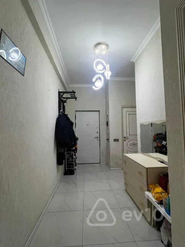Satılır 2 otaqlı yeni tikili 65 m²