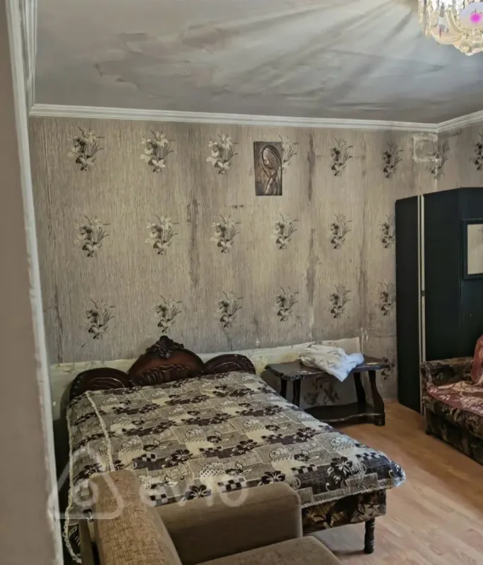 Kirayə verilir 2 otaqlı köhnə tikili 67 m²