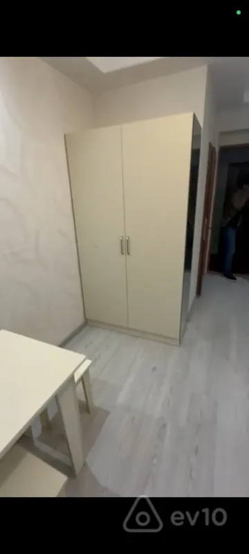 Kirayə verilir 1 otaqlı köhnə tikili 35 m²