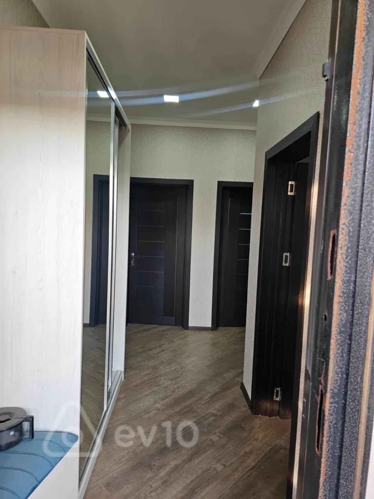 Satılır 3 otaqlı həyət evi 100 m²