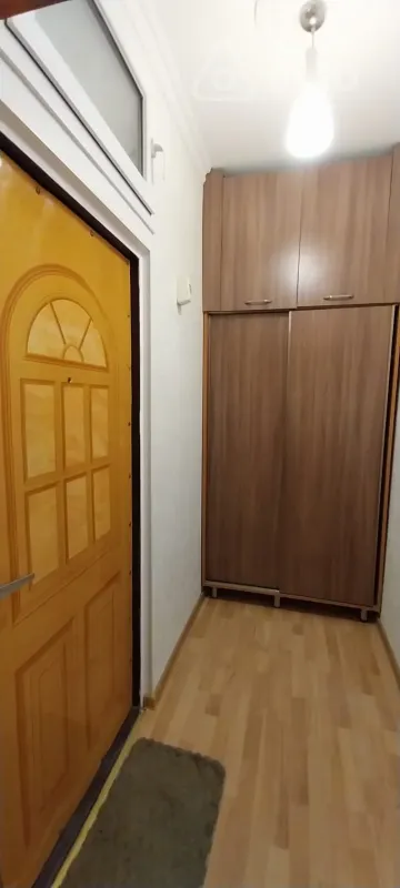 Satılır 2 otaqlı köhnə tikili 35 m²