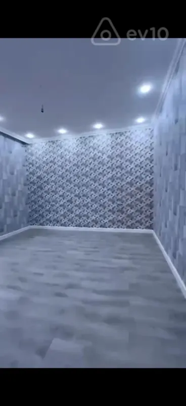 Satılır 5 otaqlı həyət evi 350 m²