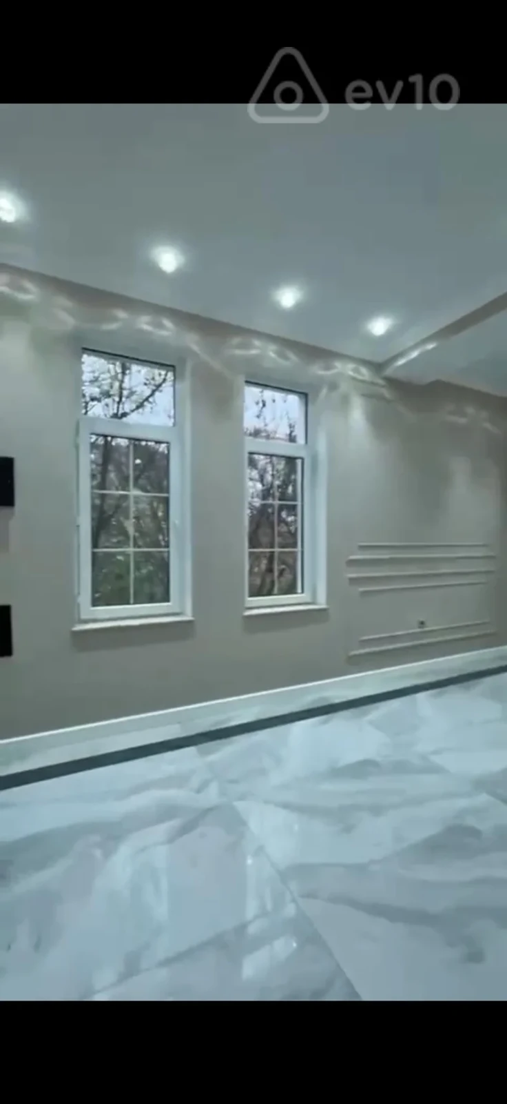 Satılır 5 otaqlı həyət evi 350 m²