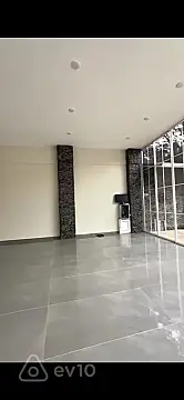 Satılır 5 otaqlı həyət evi 350 m²