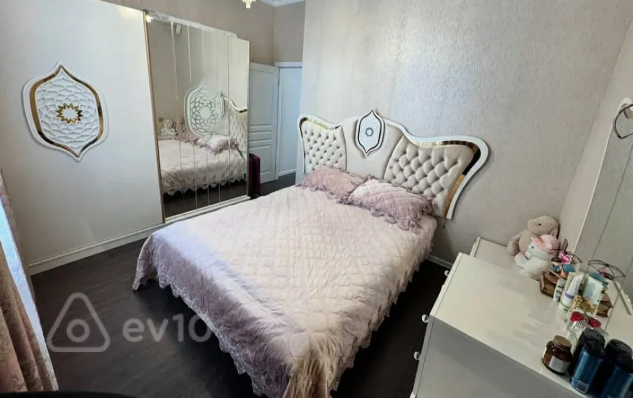 Satılır 2 otaqlı yeni tikili 65 m²