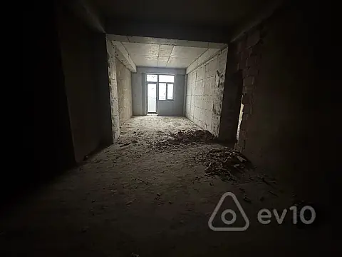 Satılır 3 otaqlı yeni tikili 120 m²