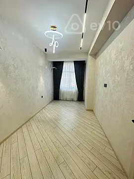 Satılır 2 otaqlı yeni tikili 77 m²