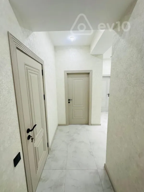 Satılır 2 otaqlı yeni tikili 77 m²