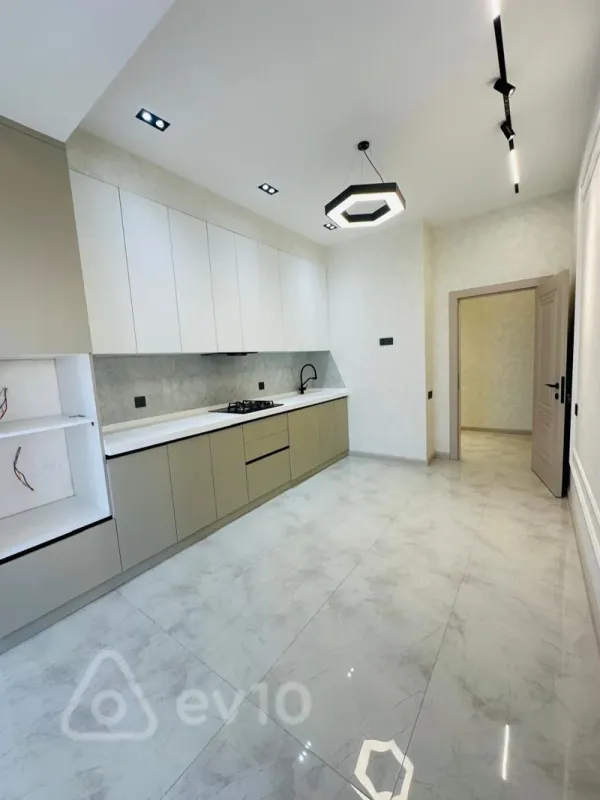 Satılır 2 otaqlı yeni tikili 77 m²