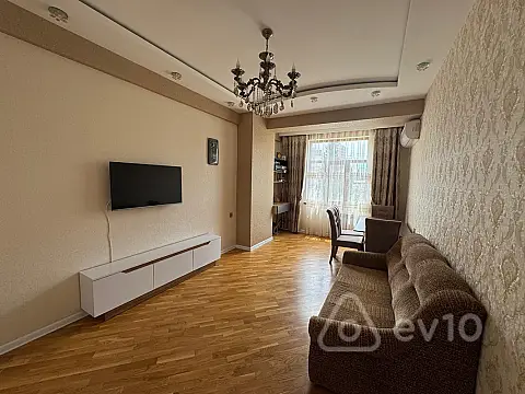 Kirayə verilir 2 otaqlı yeni tikili 65 m²