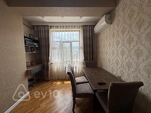Kirayə verilir 2 otaqlı yeni tikili 65 m²