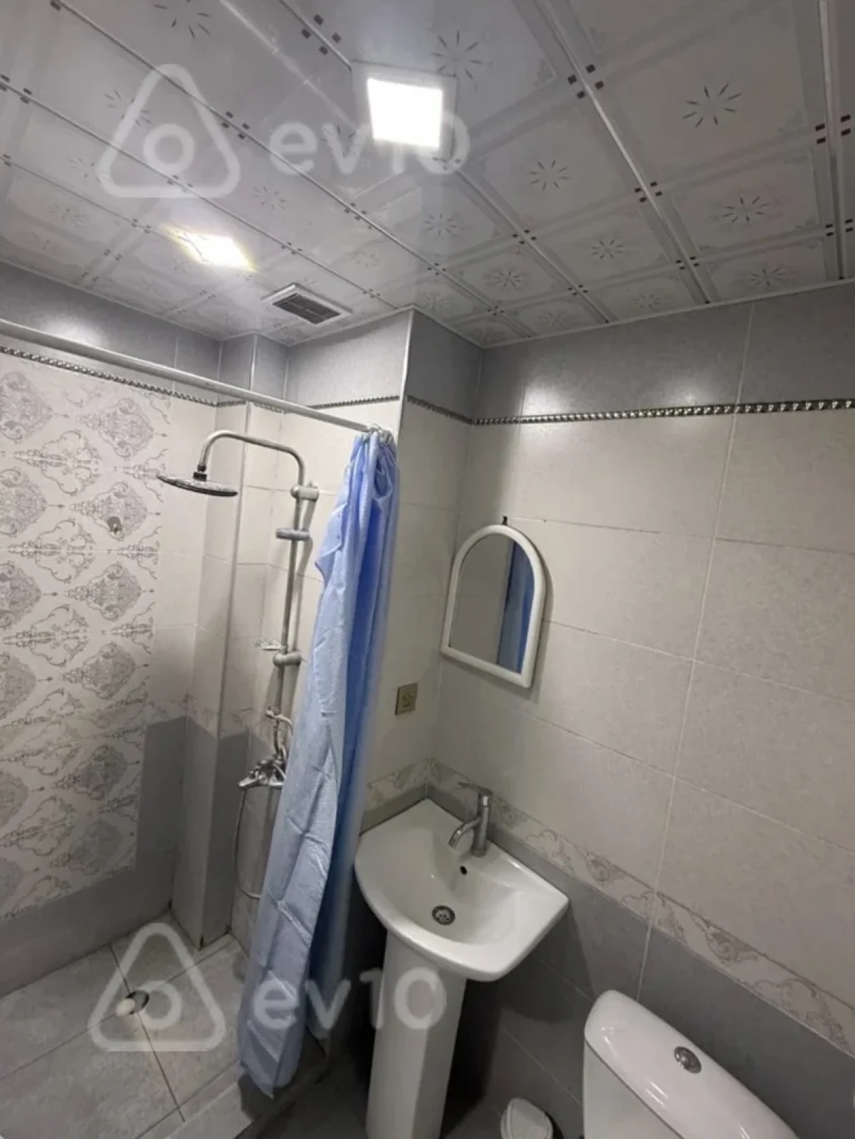 Kirayə verilir 1 otaqlı köhnə tikili 50 m²